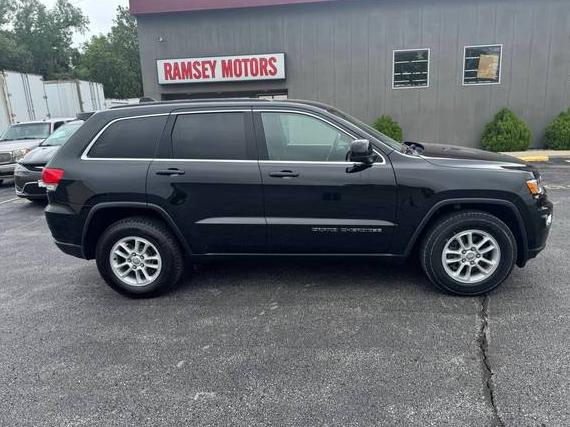 JEEP GRAND CHEROKEE 2018 1C4RJFAG9JC351038 image